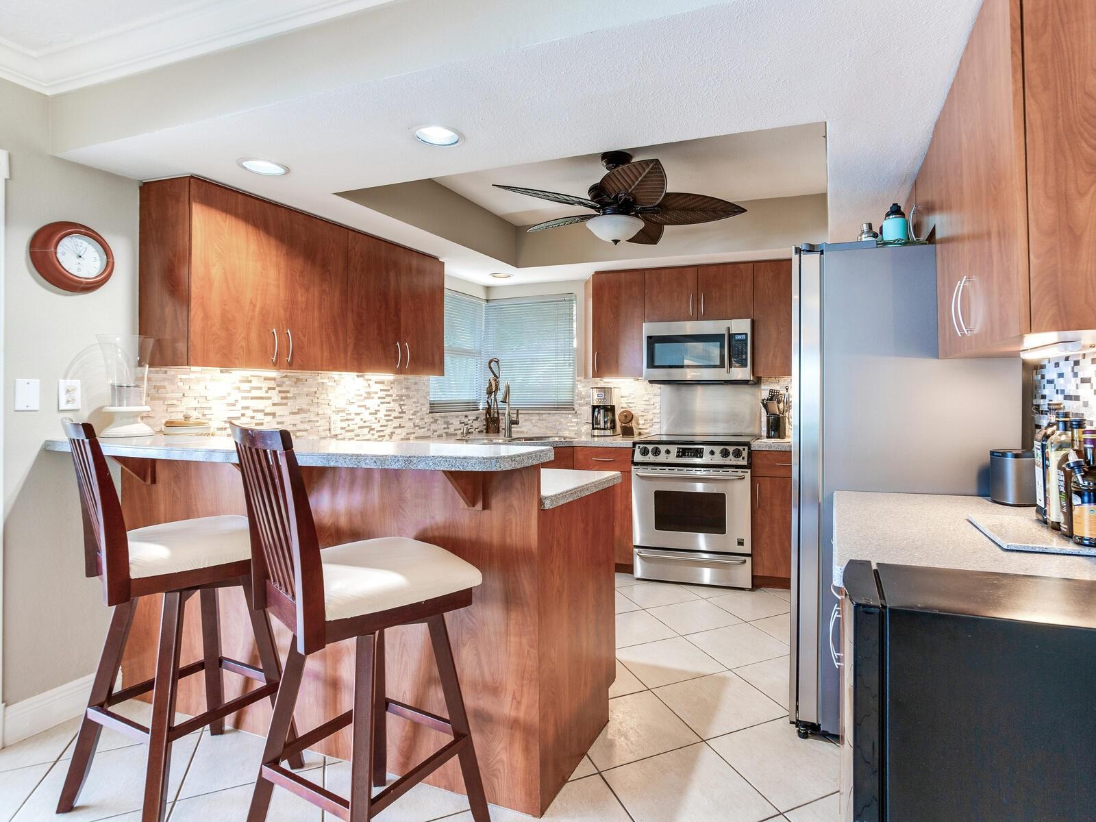 210 DOLPHIN PT #B — photo 26