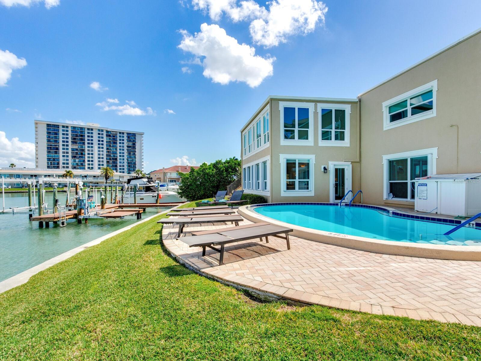 210 DOLPHIN PT #B — photo 56