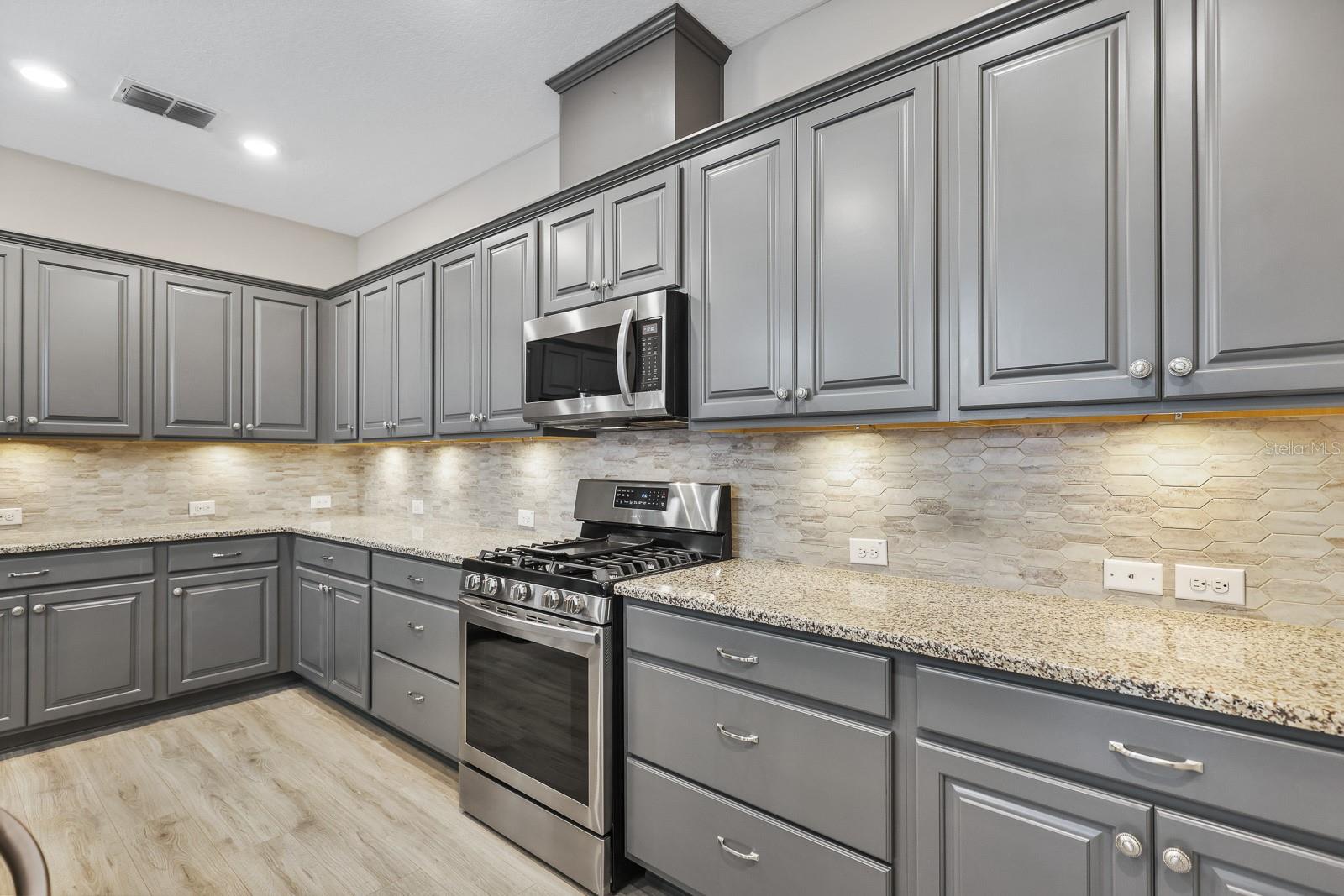13892 KINGFISHER GLEN DR — photo 7