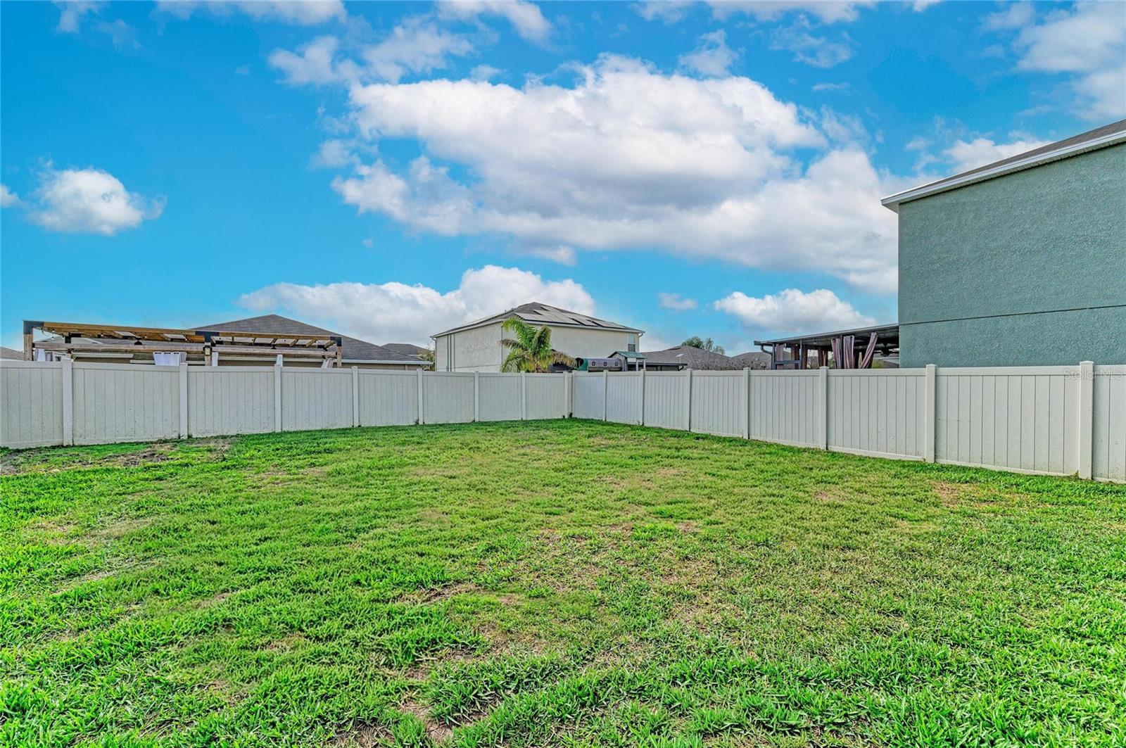 17112 YELLOW PINE ST — photo 39