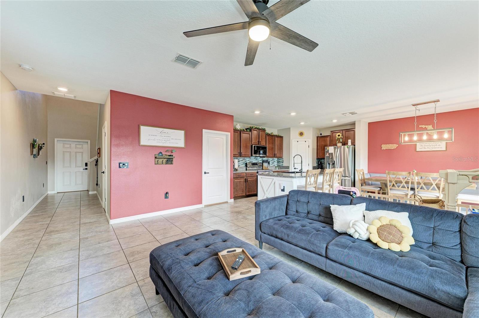 17112 YELLOW PINE ST — photo 12