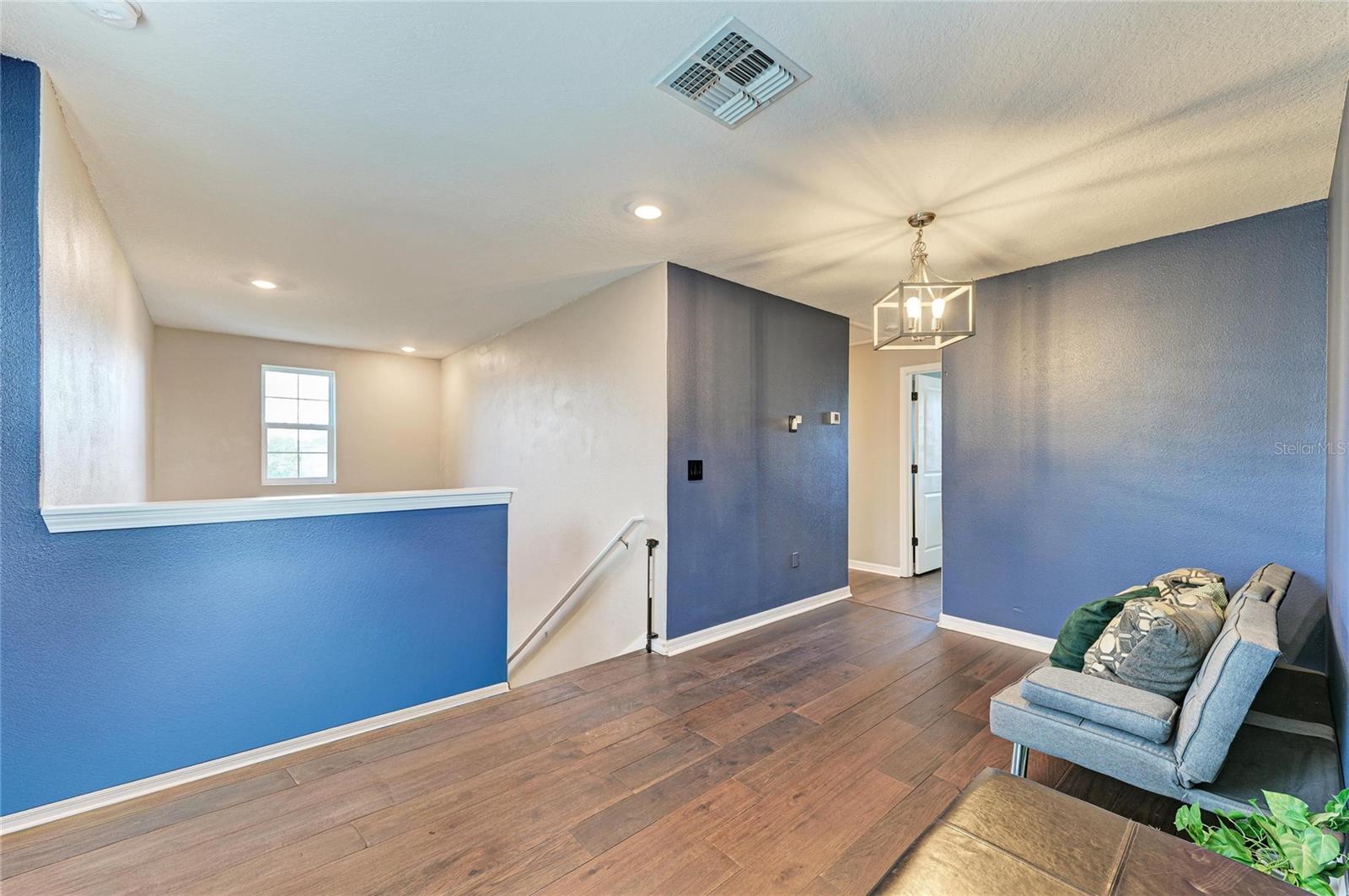 17112 YELLOW PINE ST — photo 24