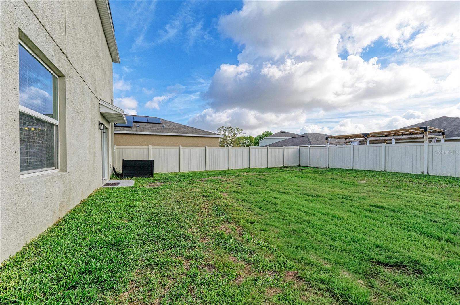 17112 YELLOW PINE ST — photo 40