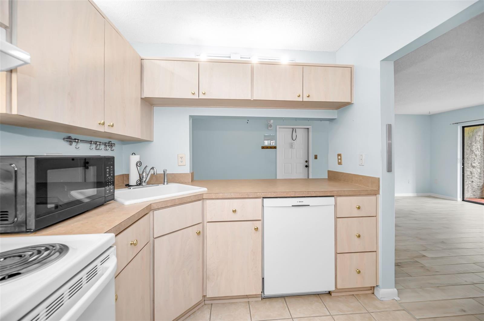 3232 LAKE PINE WAY E #C1 — photo 7