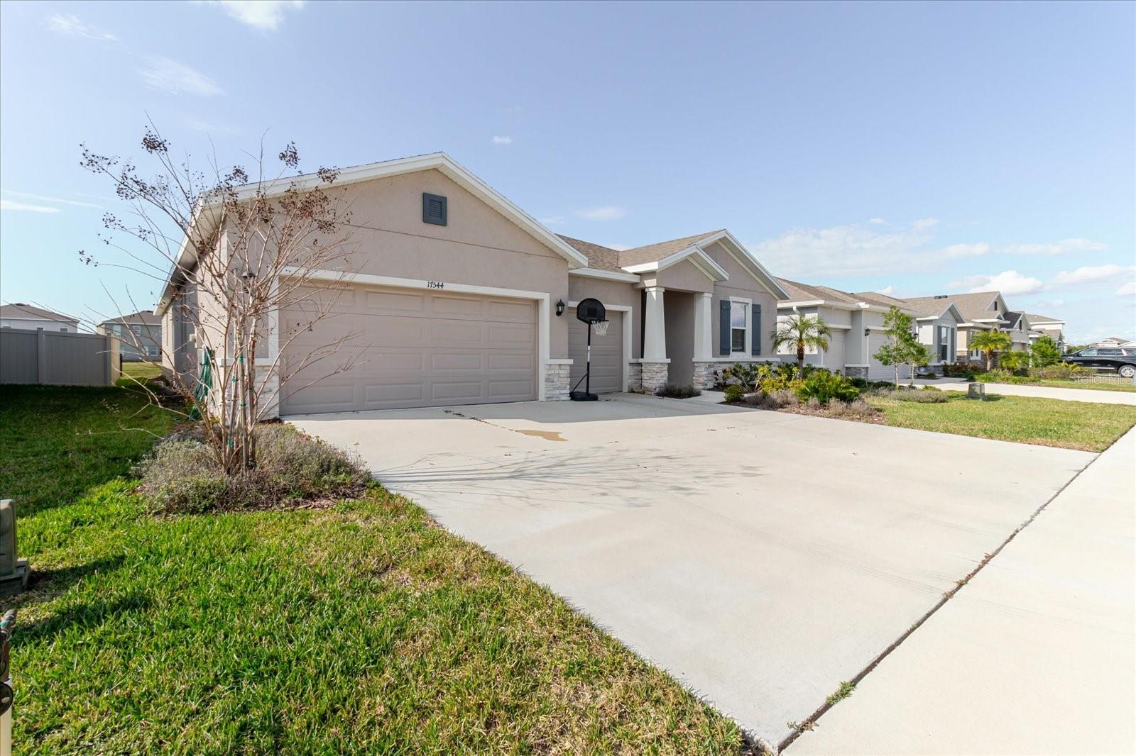 17544 CANTARINA CV — photo 4