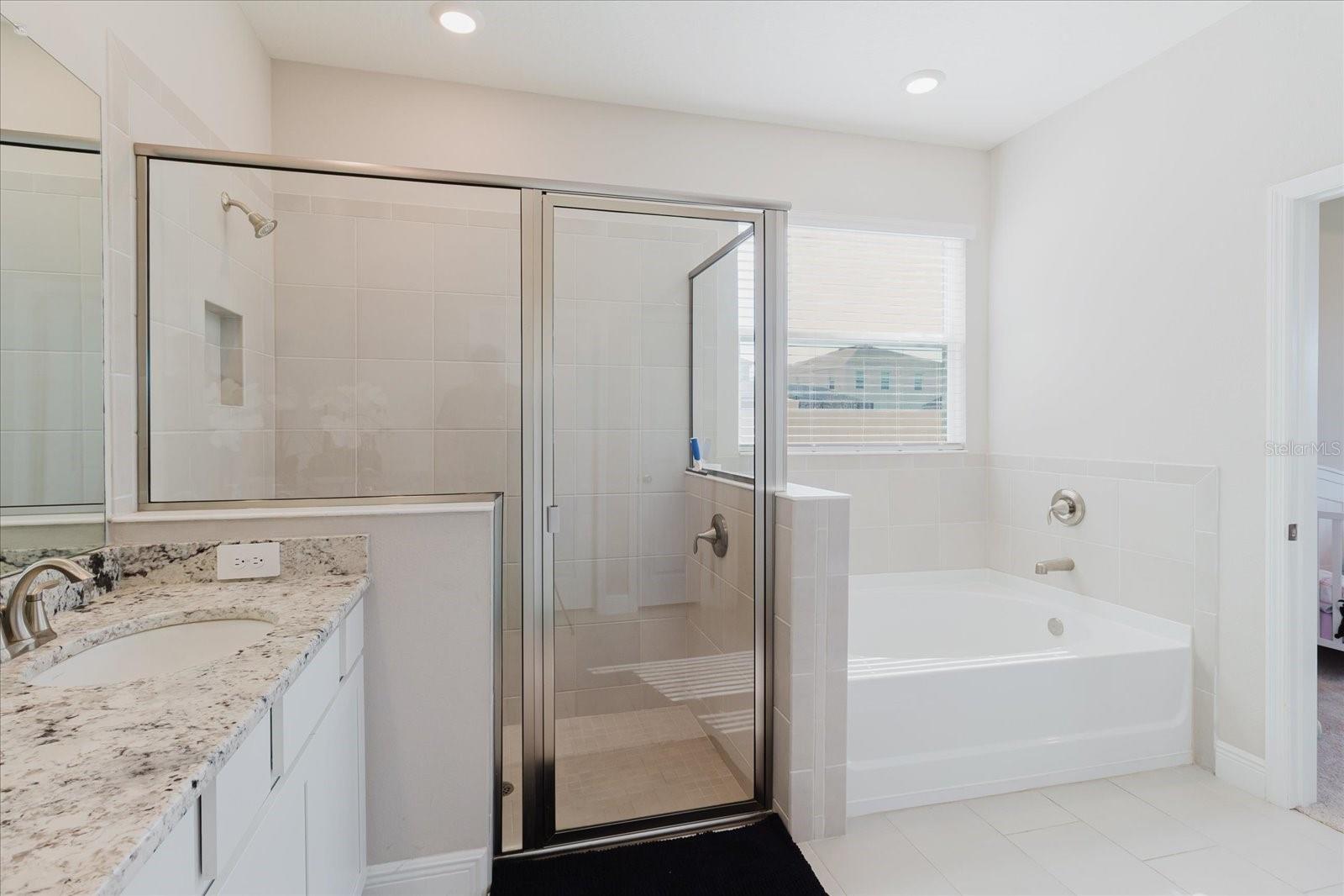 17544 CANTARINA CV — photo 43