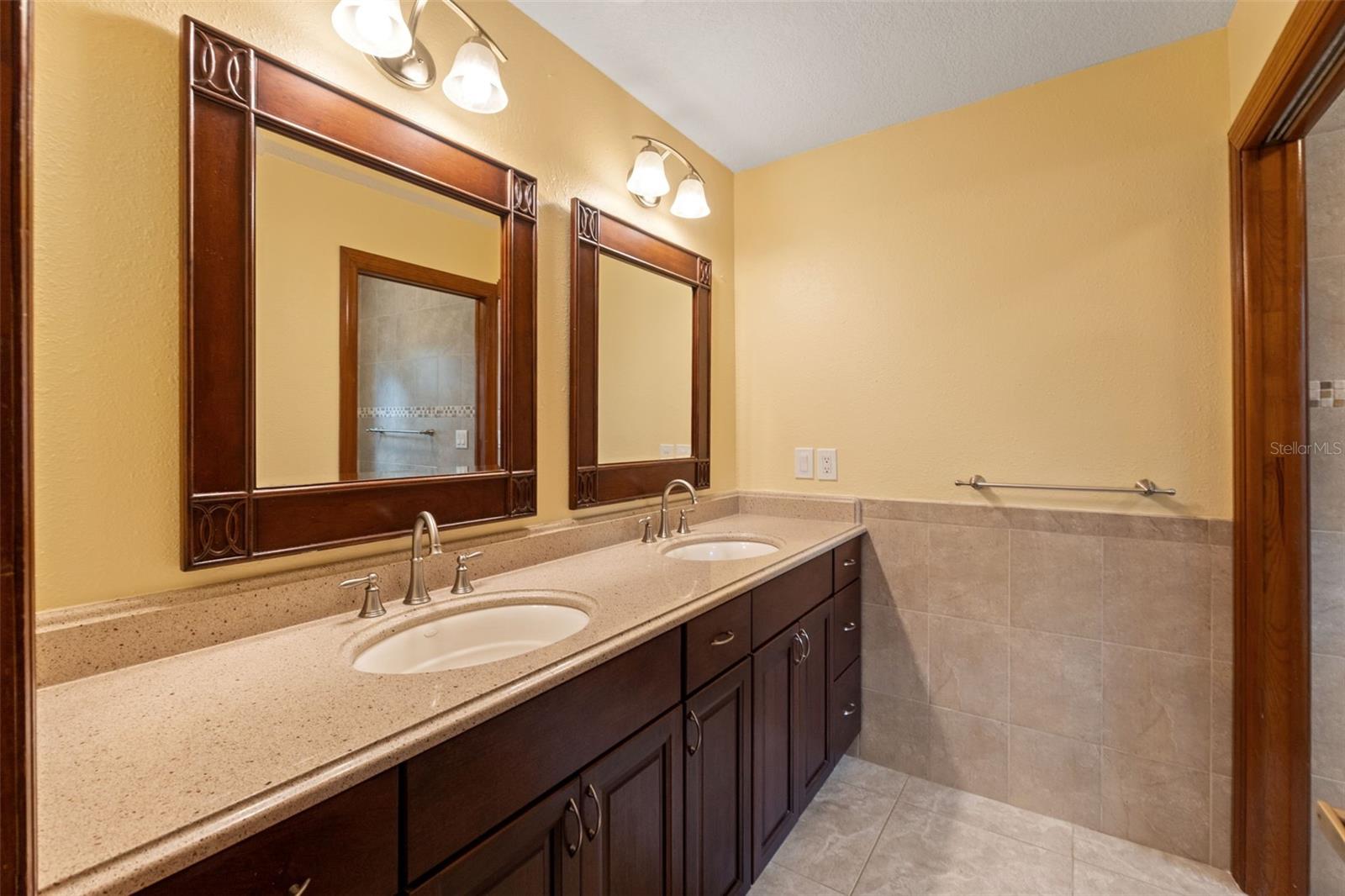 1357 DINSMORE CT — photo 22