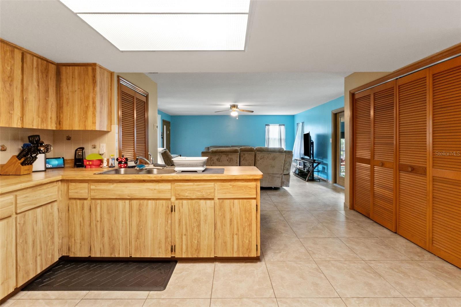 1357 DINSMORE CT — photo 32