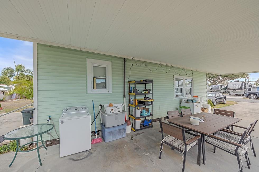 1126 GRABER AVE — photo 7