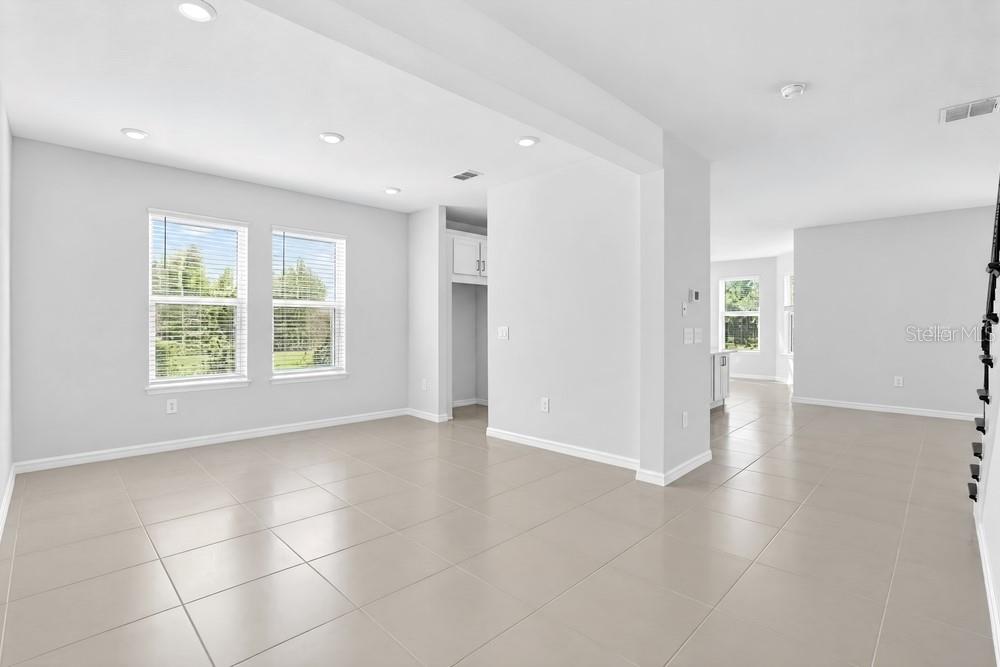 14258 SAWMILL ST — photo 11