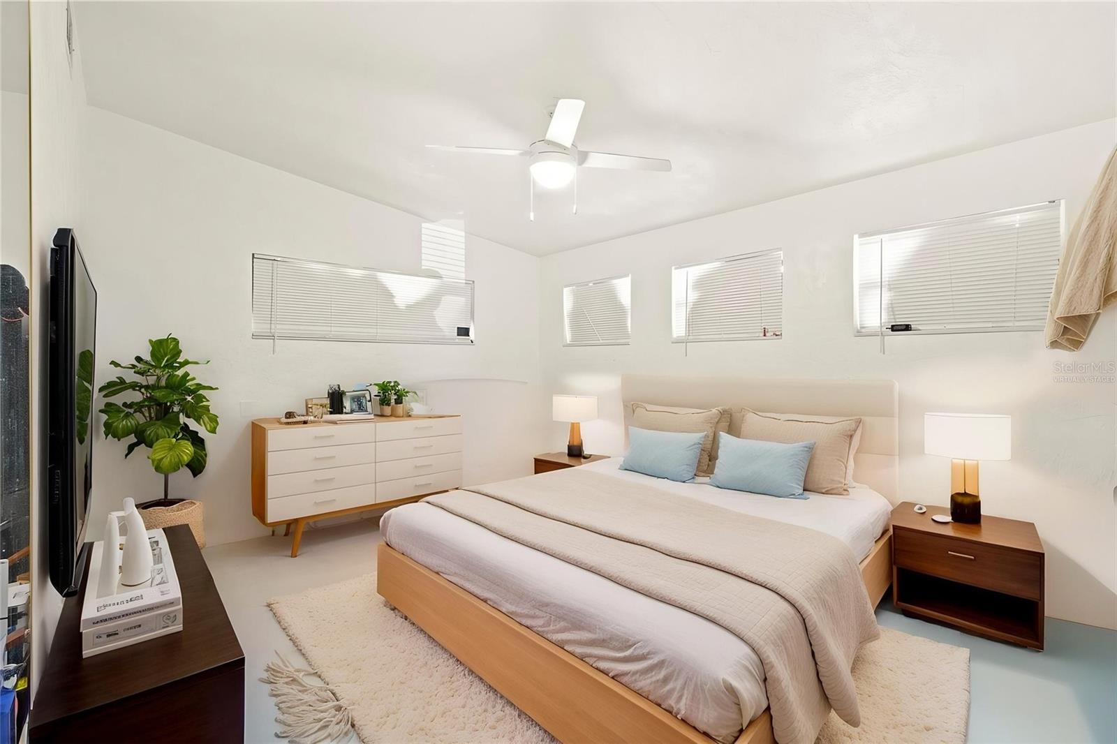 4821 ELFRIDA AVE — photo 7