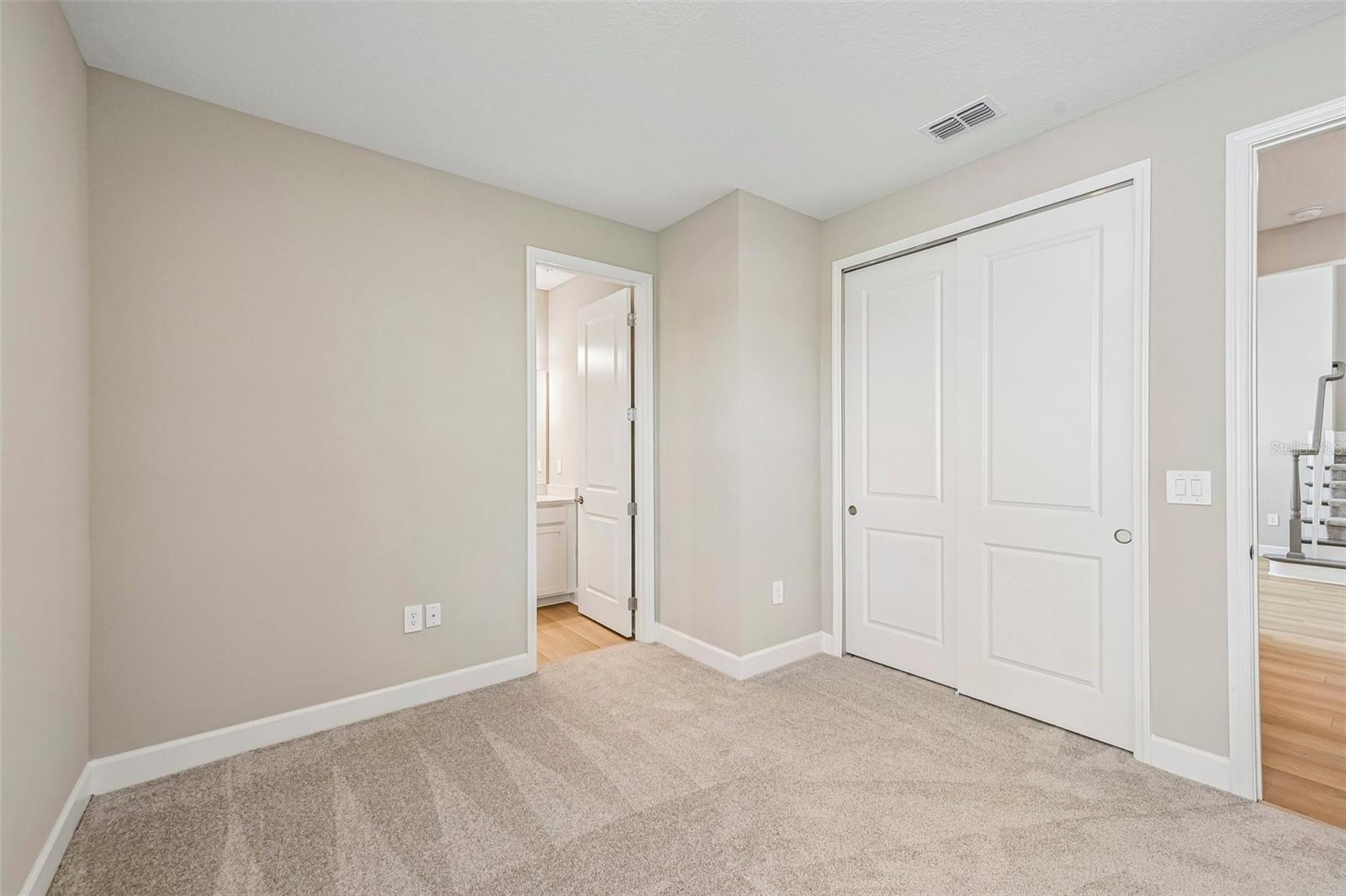 14223 SAWMILL ST — photo 28