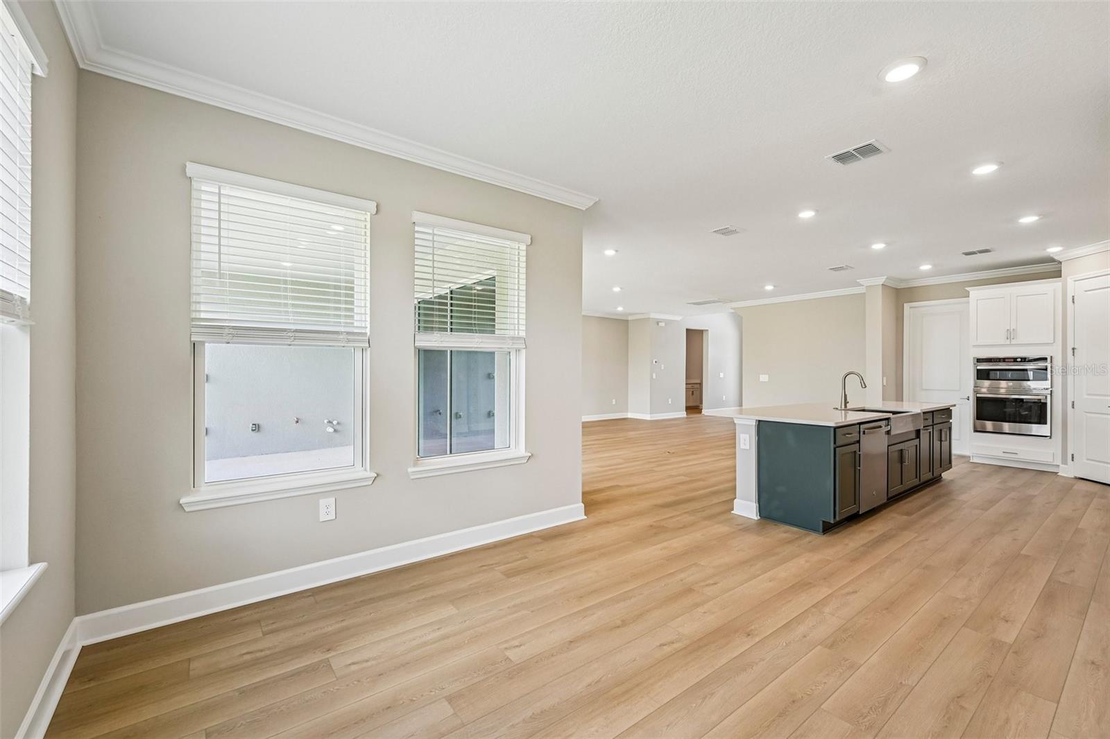 14223 SAWMILL ST — photo 9