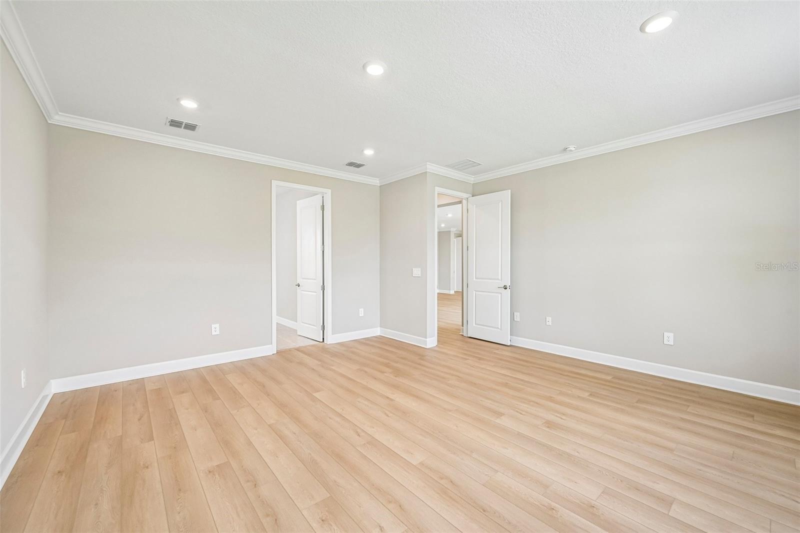 14223 SAWMILL ST — photo 16