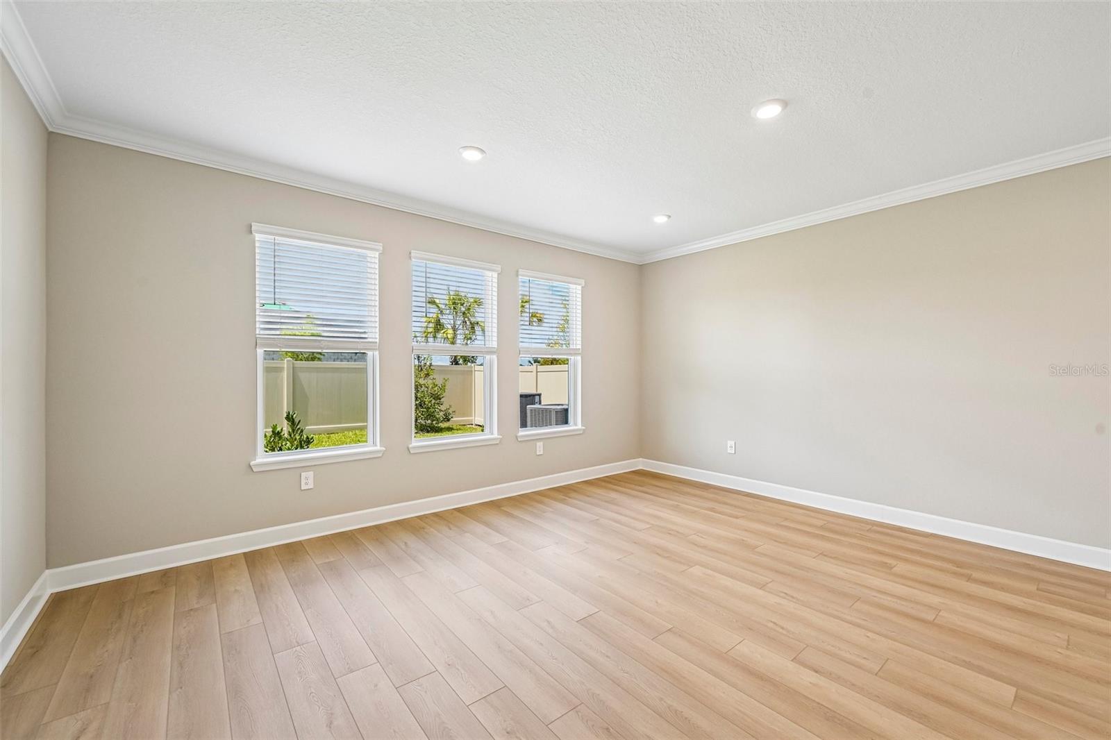 14223 SAWMILL ST — photo 5