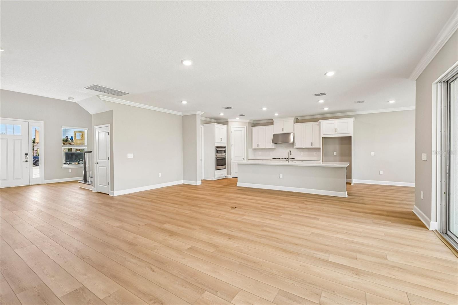 14223 SAWMILL ST — photo 12