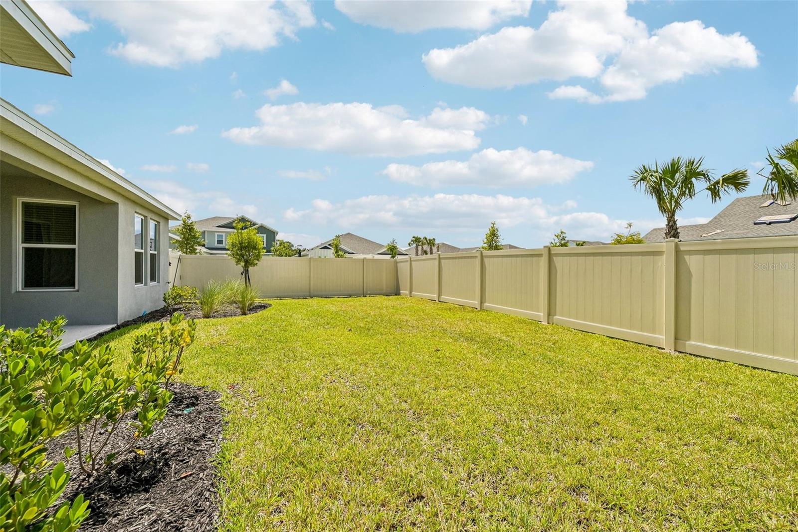 14223 SAWMILL ST — photo 36