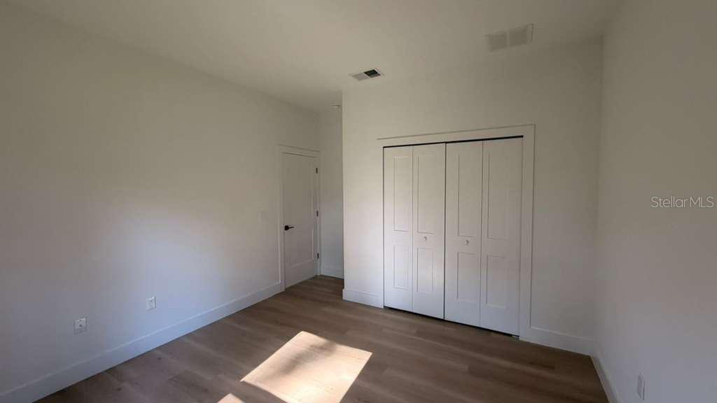 2816 SILAS AVE — photo 38