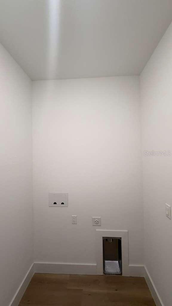 2816 SILAS AVE — photo 14
