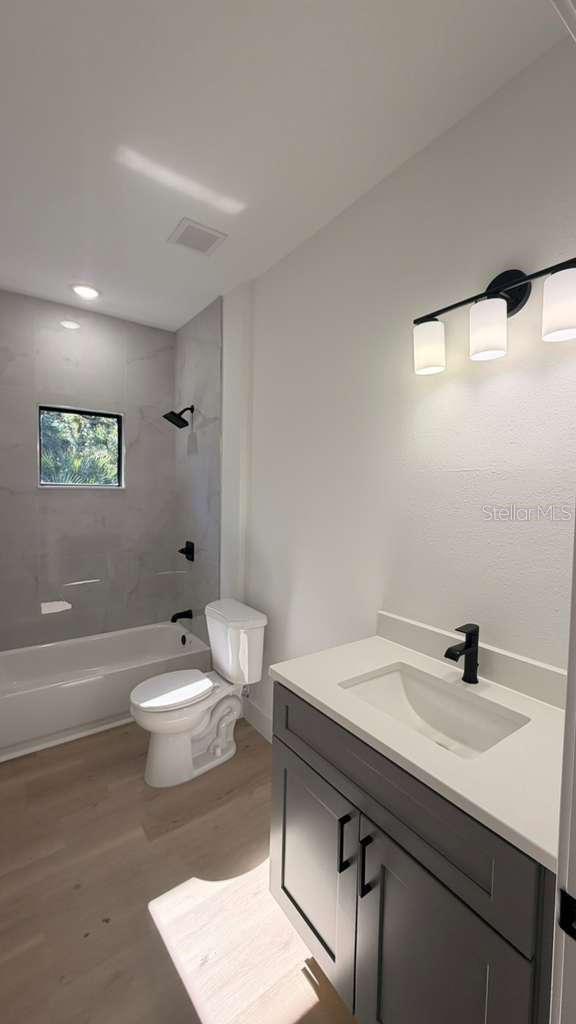 2816 SILAS AVE — photo 9