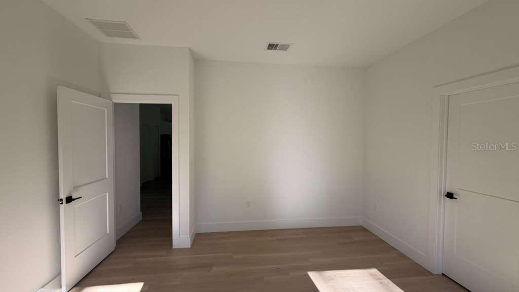 2816 SILAS AVE — photo 36