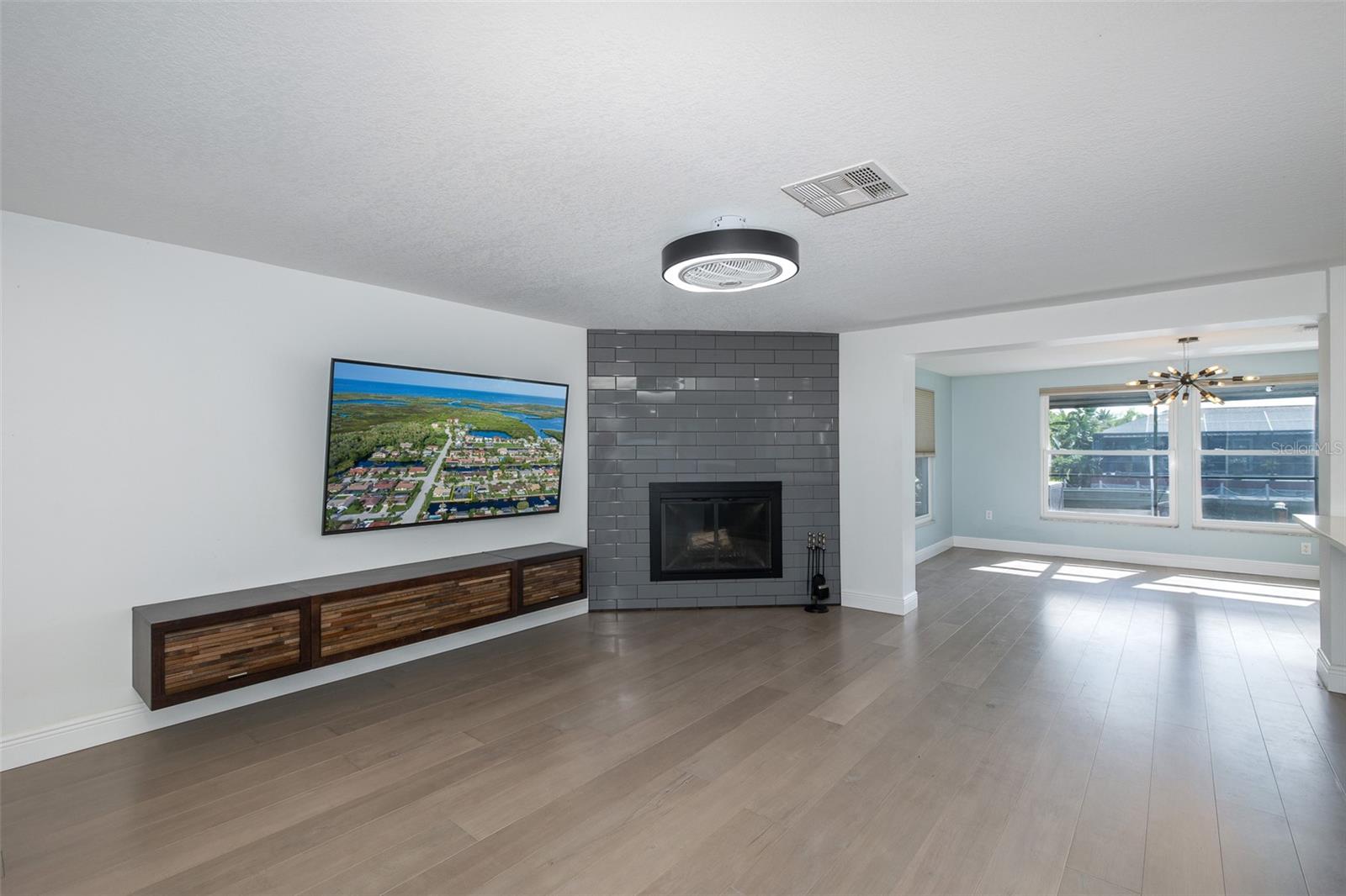 9816 SAN MATEO WAY — photo 15