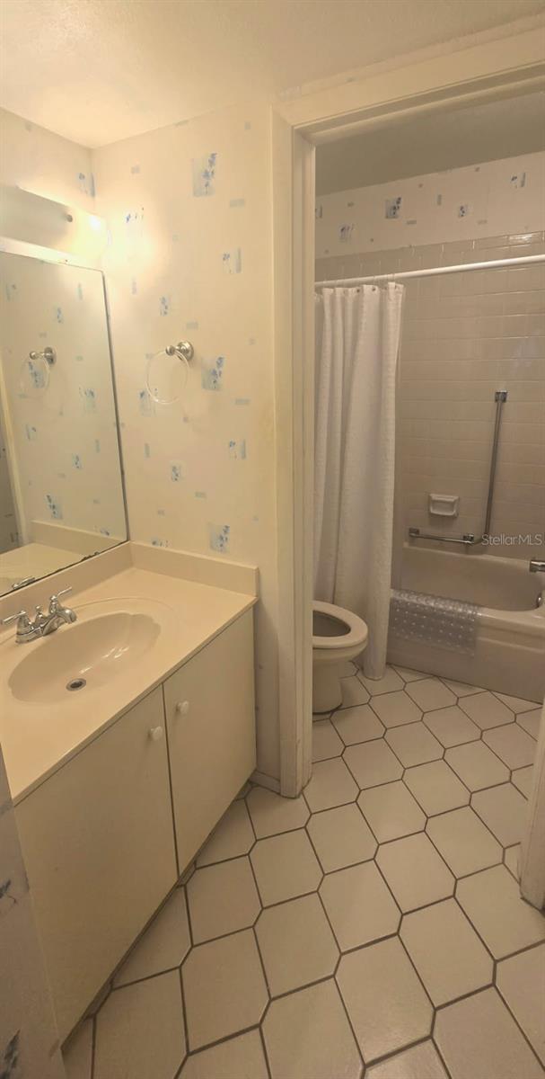 1001 TARTAN DR #302 — photo 13