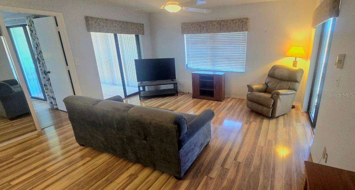 1001 TARTAN DR #302 — photo 4