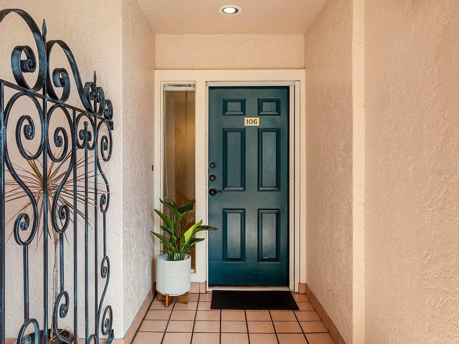 5420 EAGLES POINT CIR #106 — photo 4