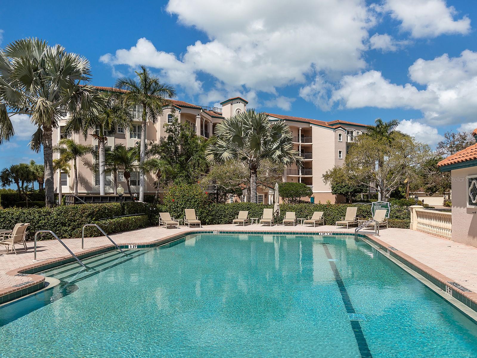 5420 EAGLES POINT CIR #106 — photo 40