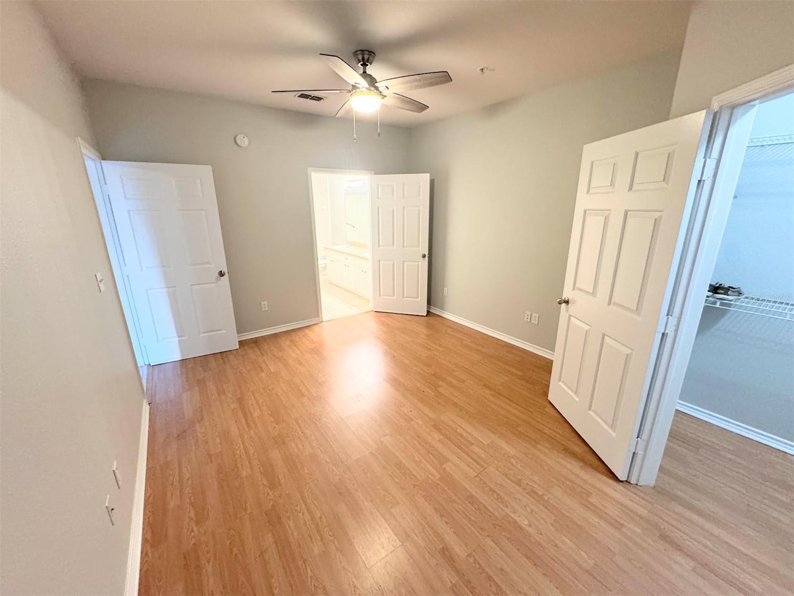 4305 BAYSIDE VILLAGE DR #104 — photo 10