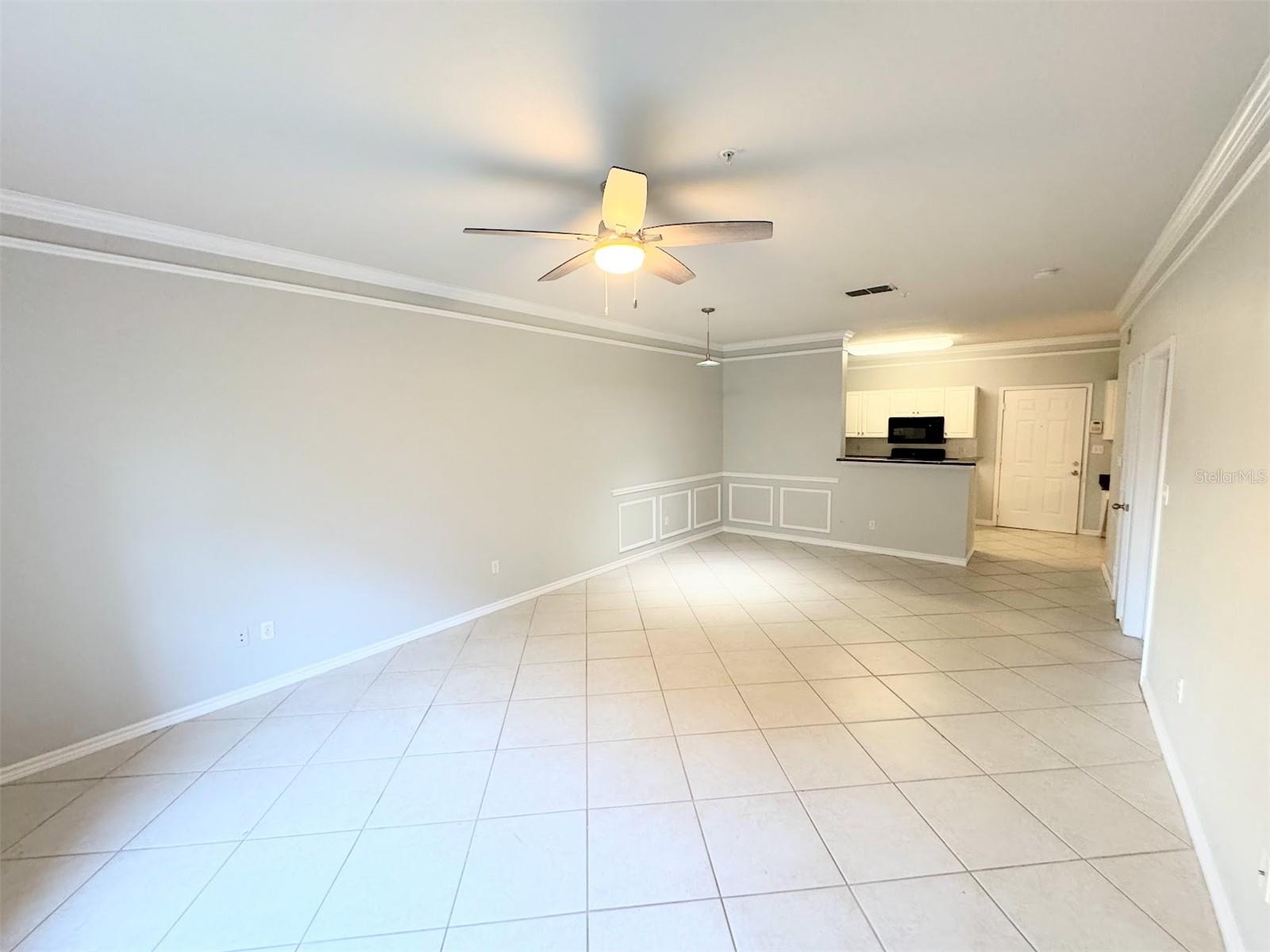 4305 BAYSIDE VILLAGE DR #104 — photo 6