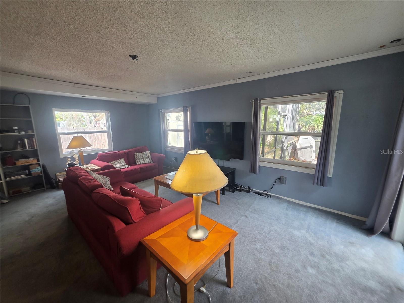 1015 RHODES AVE — photo 13