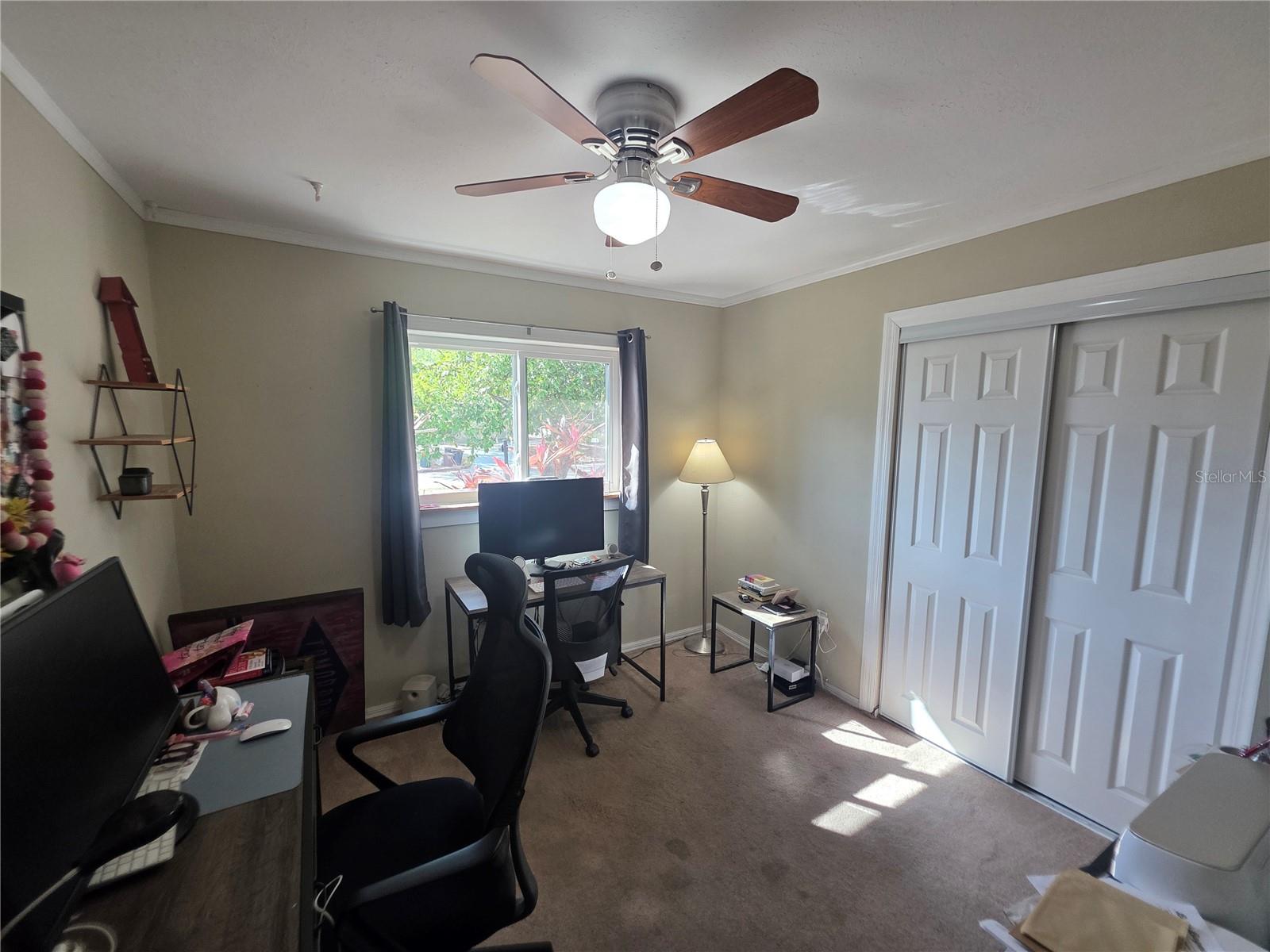 1015 RHODES AVE — photo 8