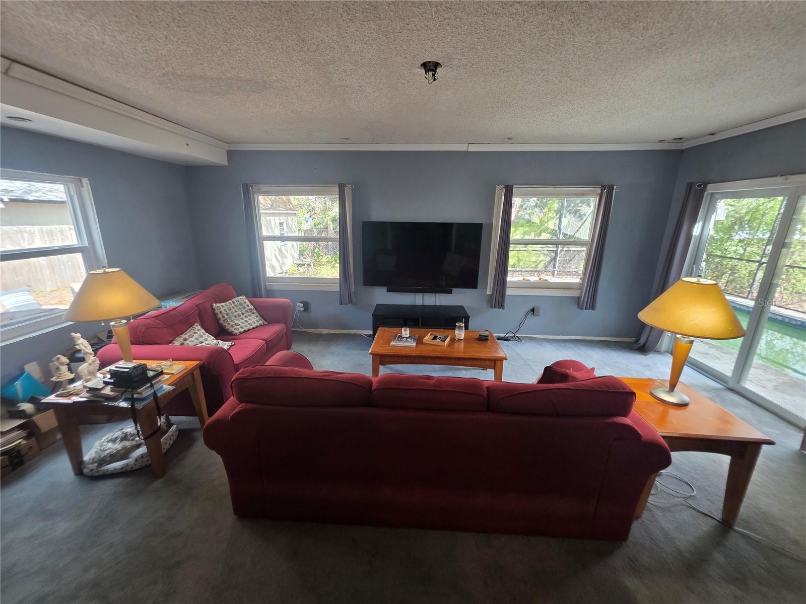 1015 RHODES AVE — photo 11