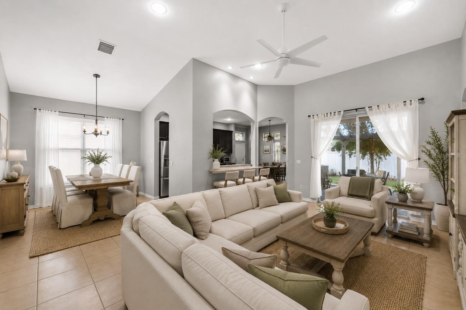 10207 AVELAR RIDGE DR — photo 3