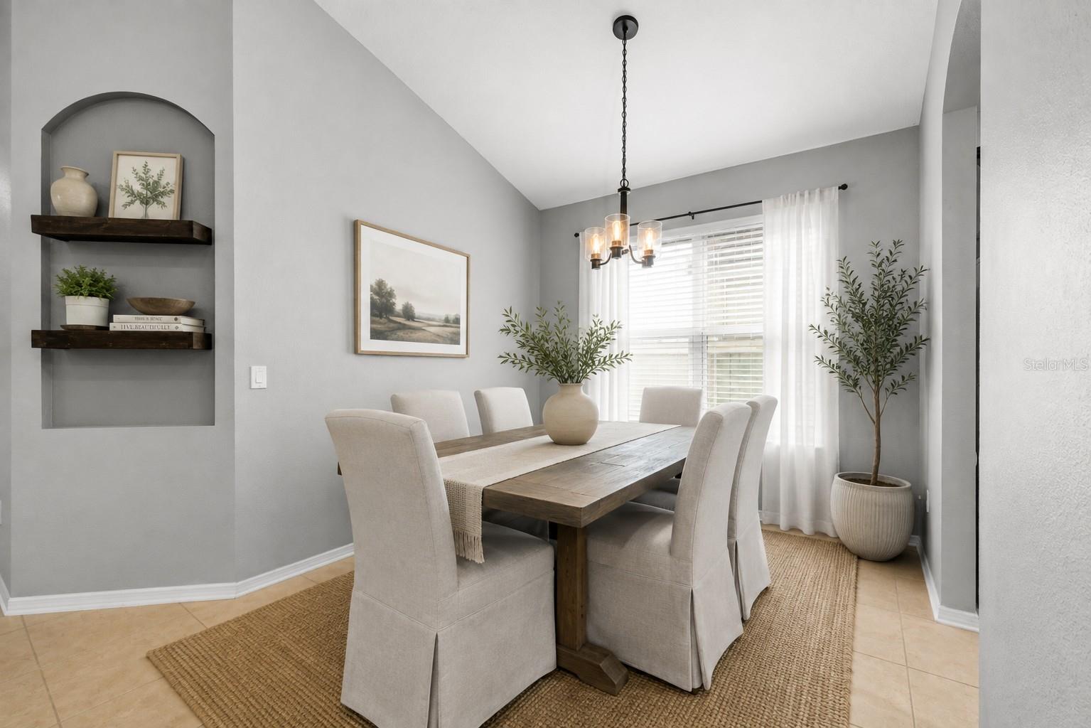 10207 AVELAR RIDGE DR — photo 4