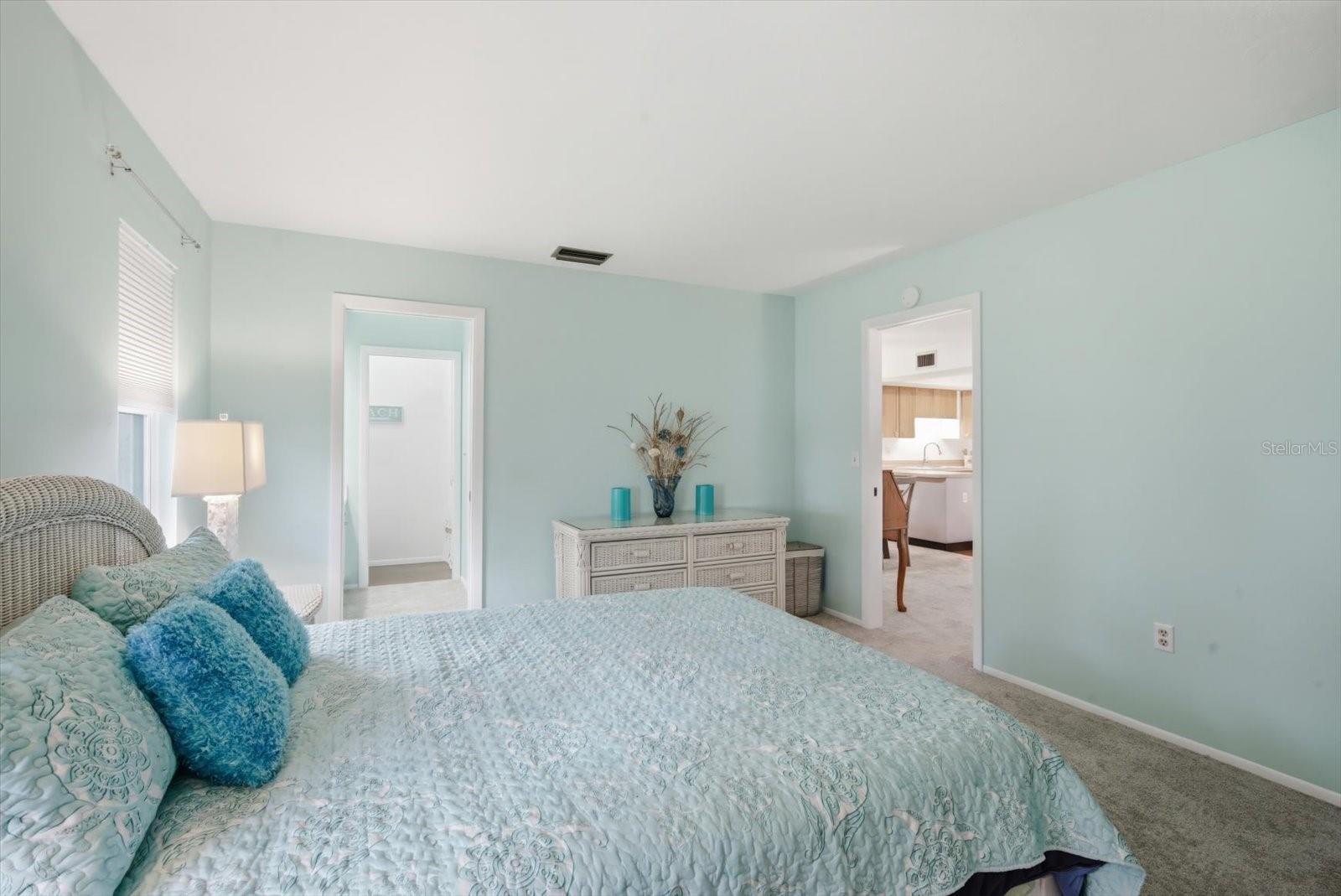 6108 PENNY LN — photo 13