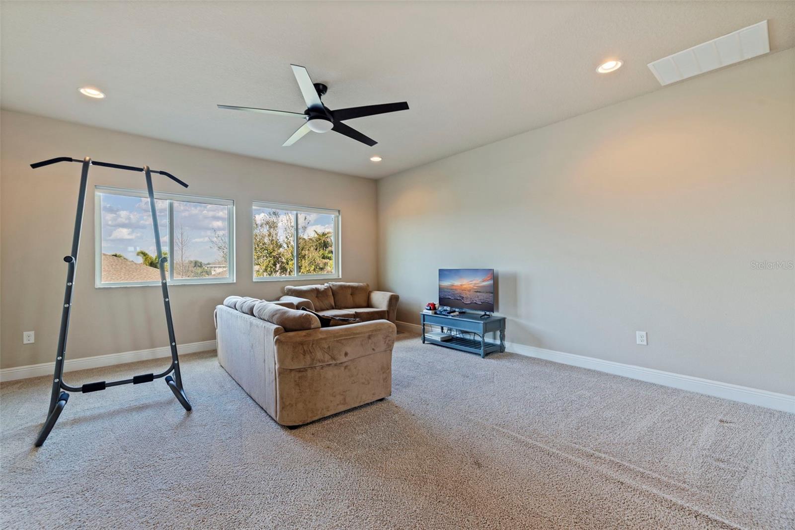 6313 HAVENSPORT DR — photo 24