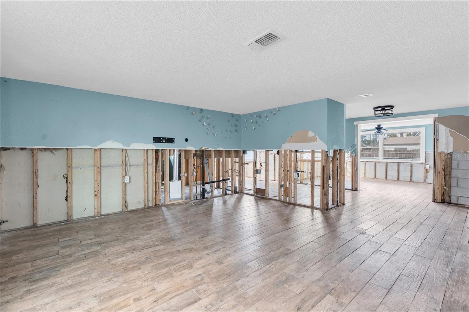 5603 QUIST DR — photo 3