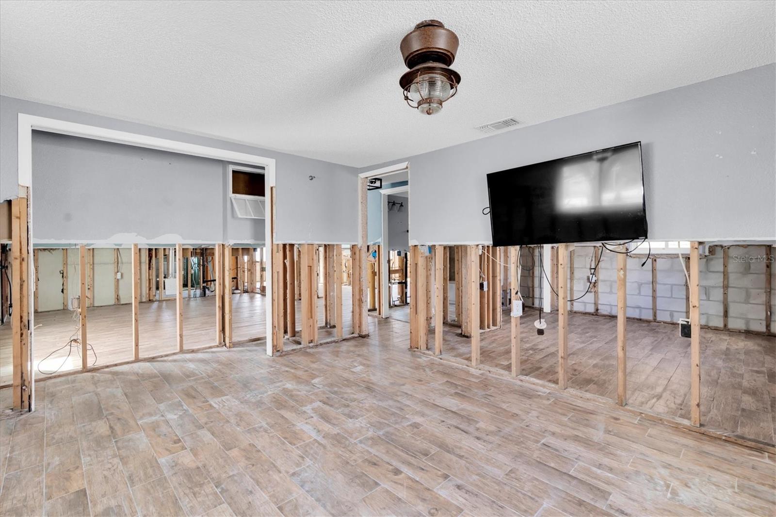 5603 QUIST DR — photo 12