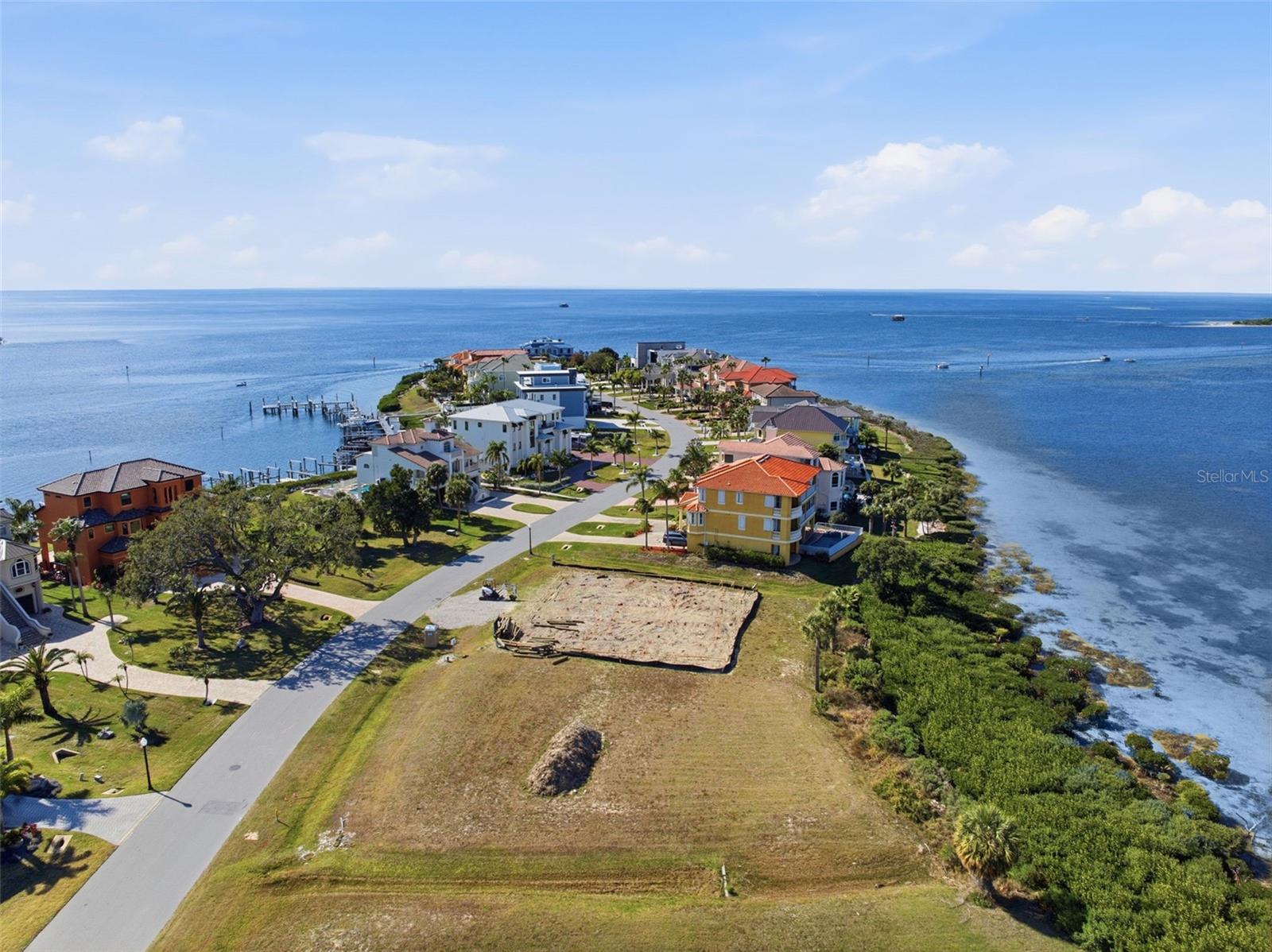 25 HARBORPOINTE DR — photo 13