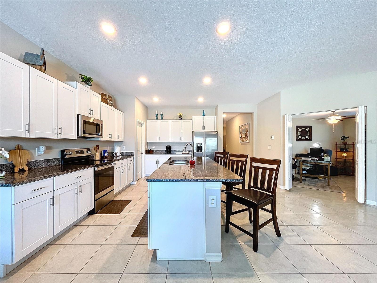 197 RAIN BERRY AVE — photo 10