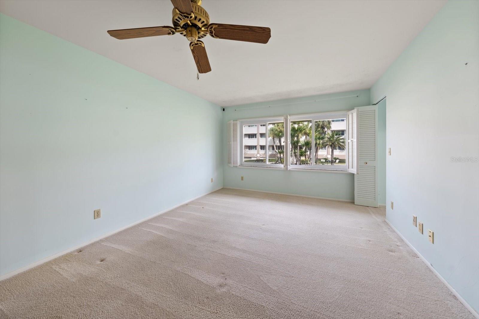 100 BLUFF VIEW DR #114A — photo 31