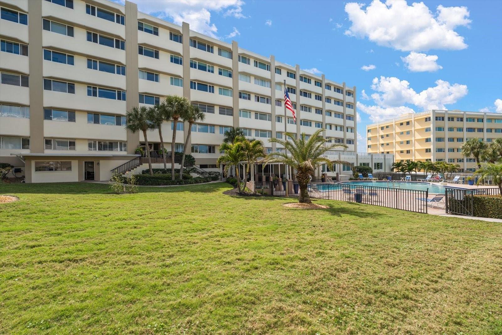 100 BLUFF VIEW DR #114A — photo 48