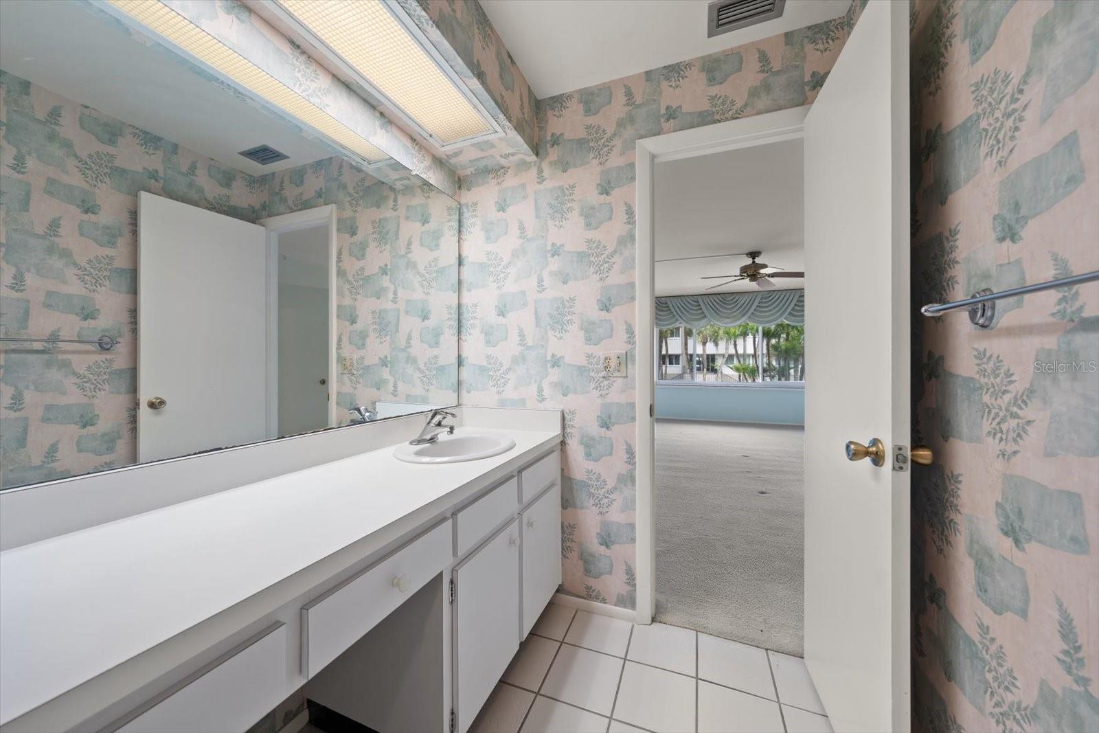 100 BLUFF VIEW DR #114A — photo 26