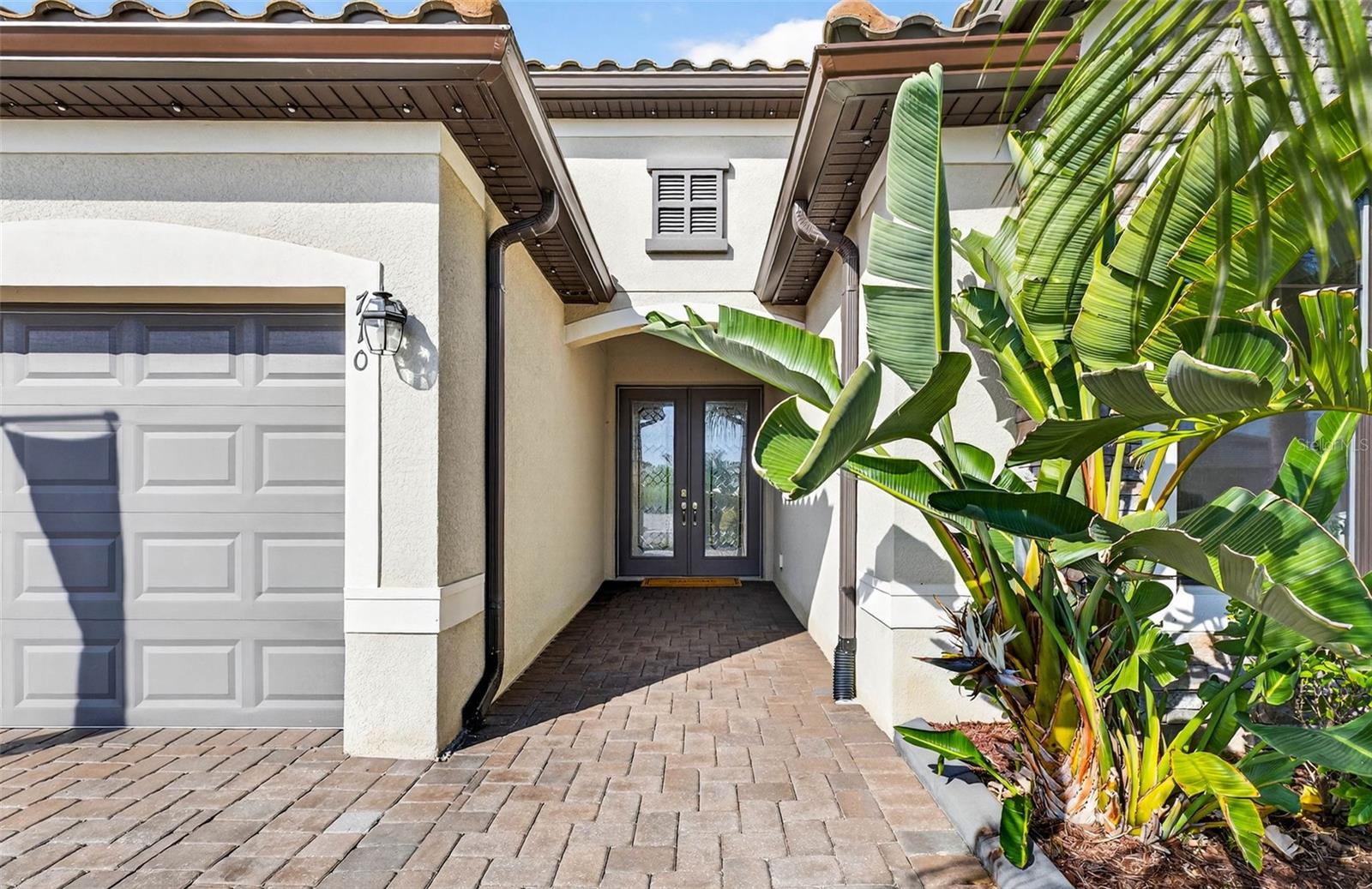 710 ACACIA CT — photo 3