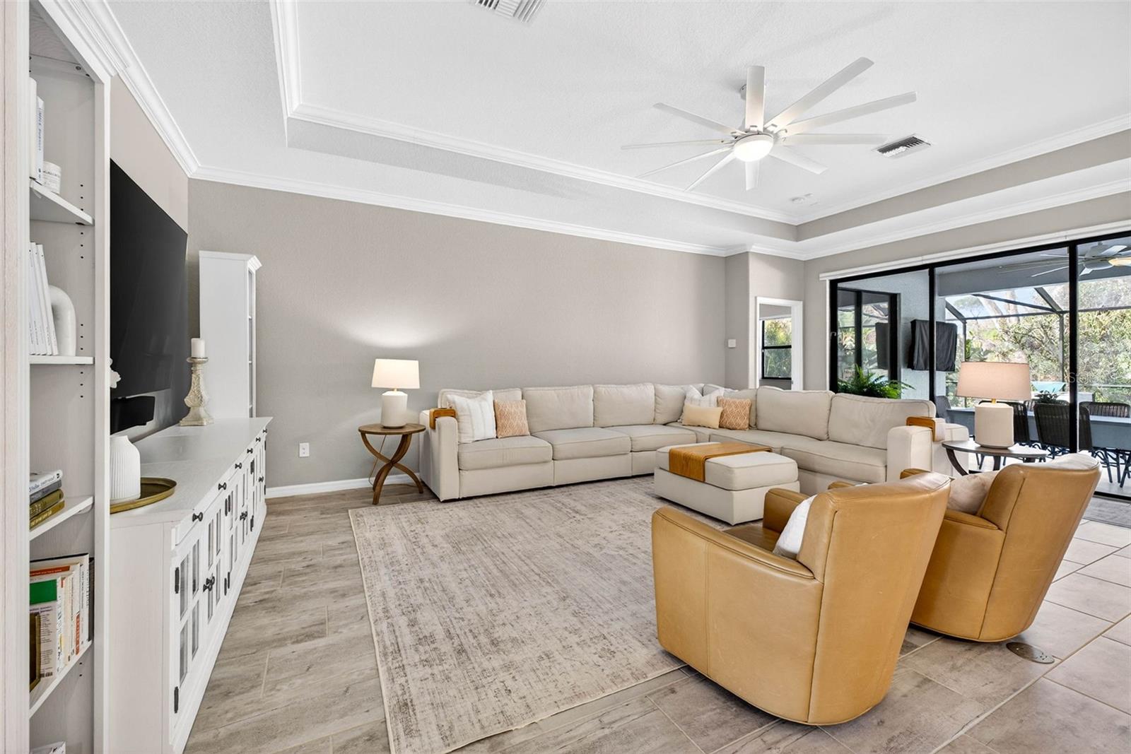710 ACACIA CT — photo 6
