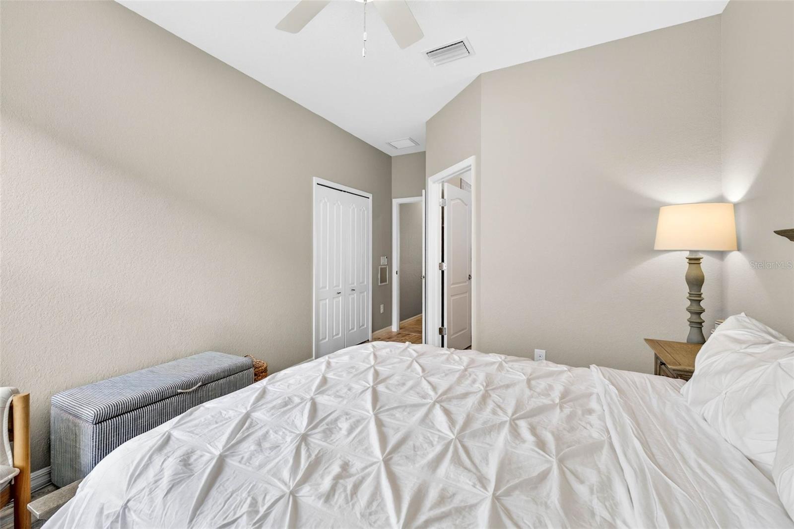 710 ACACIA CT — photo 26