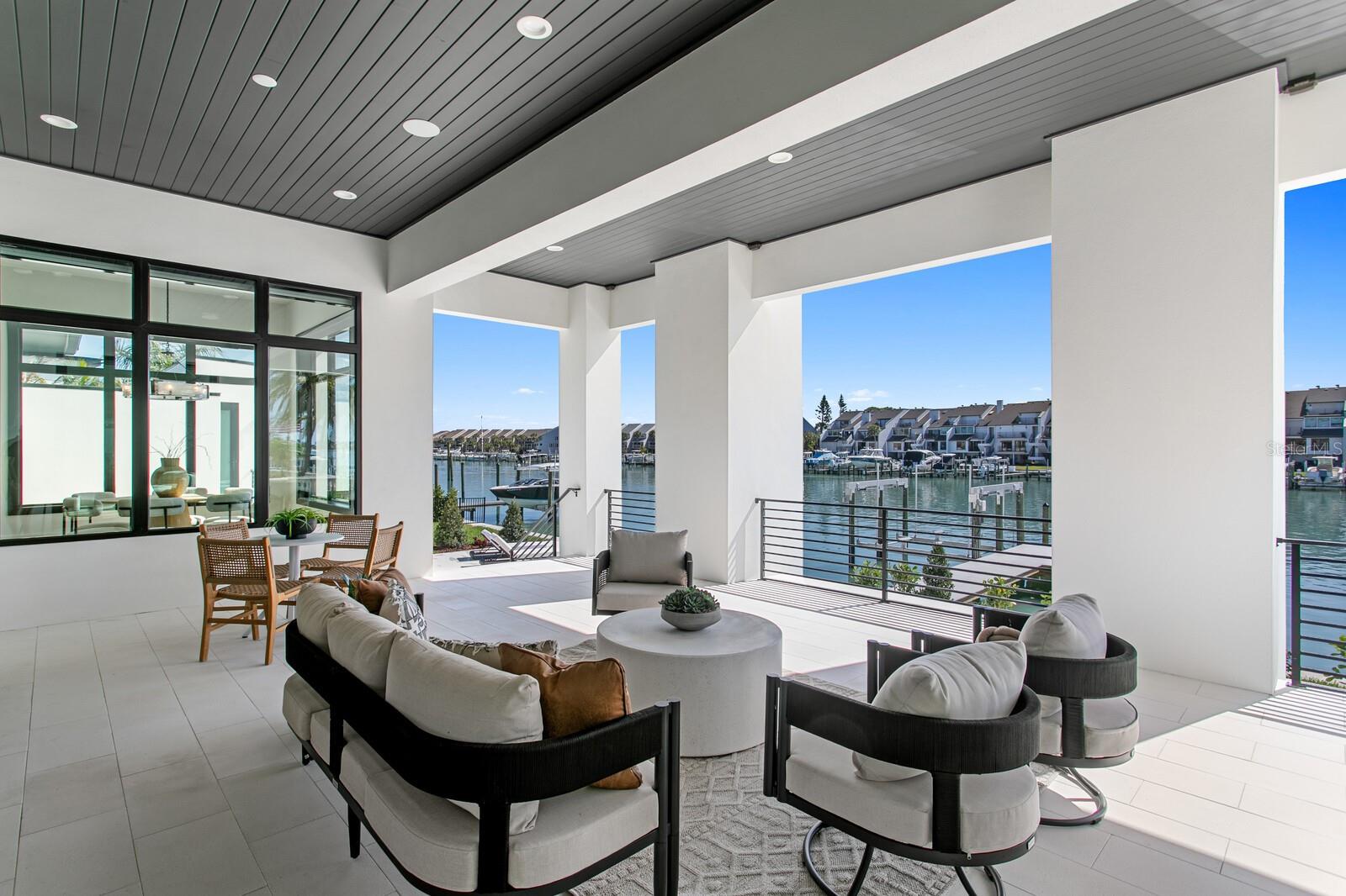 500 BARCELONA DR — photo 16
